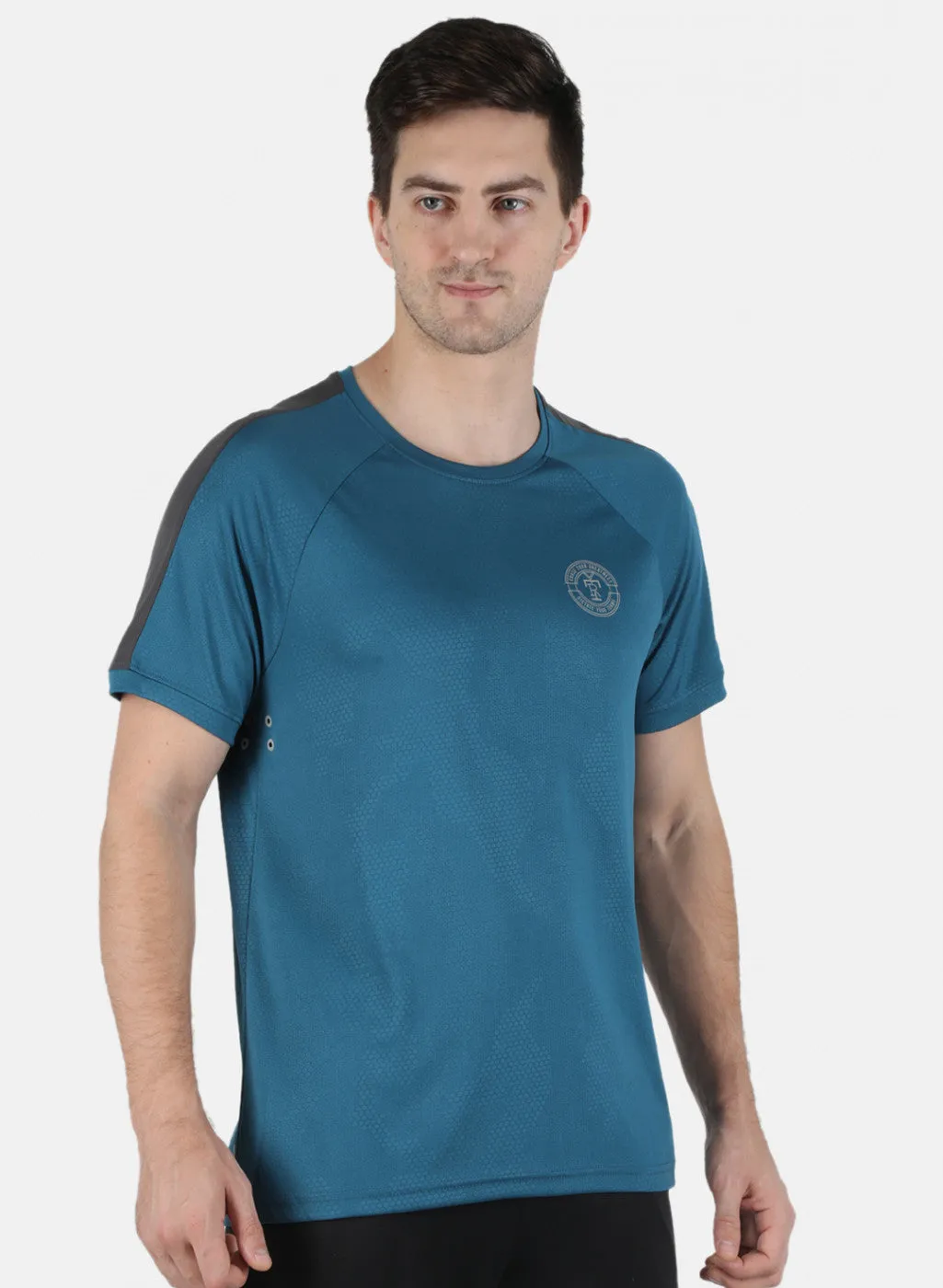 Men Blue Plain Round Neck T-Shirt