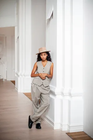 Women's high-rise tapered-leg wool pants